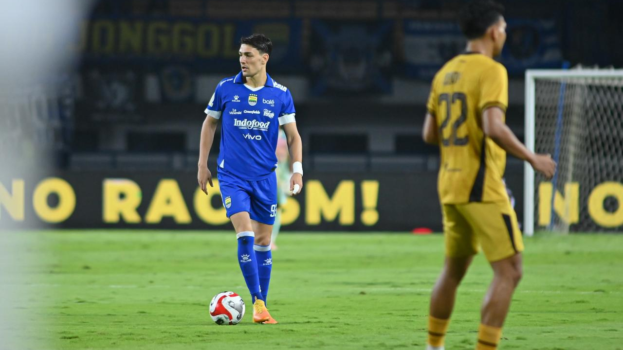 Bek Persib, Federico Barba