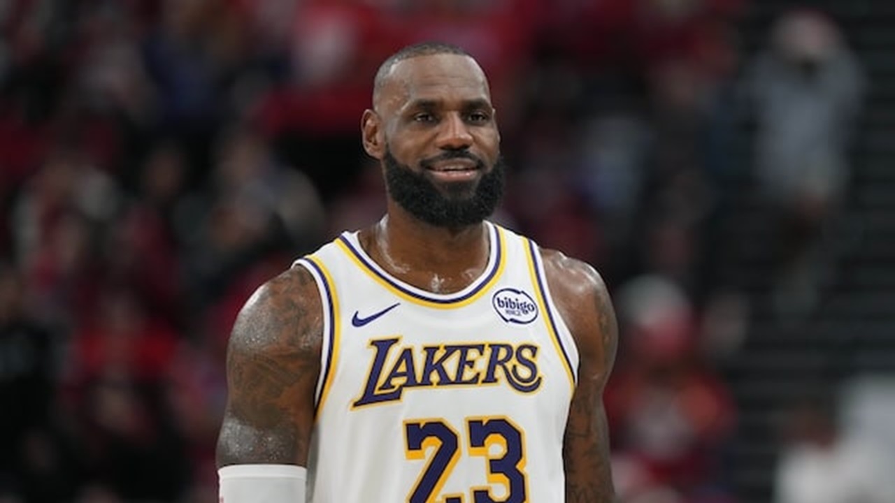 LeBron James Membahas Pentingnya Bermain di Hari Natal