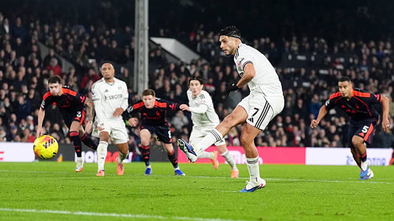 Raul Jimenez Yakin Bisa Lampaui Rekor Penalti Sempurna Yaya Toure