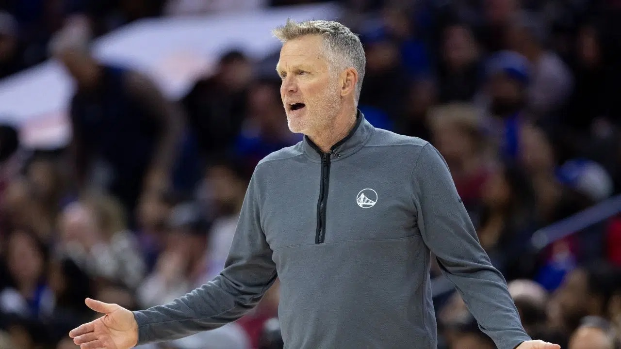 Steve Kerr tidak mau komentar banyak terkait perseteruannya dengan Draymond Green.