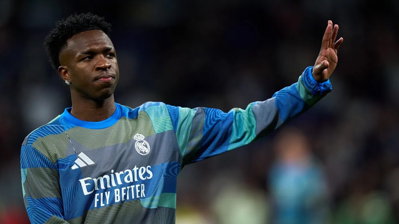 Vinicius Jr Ingin Tetap Tinggal di Santiago Bernabeu
