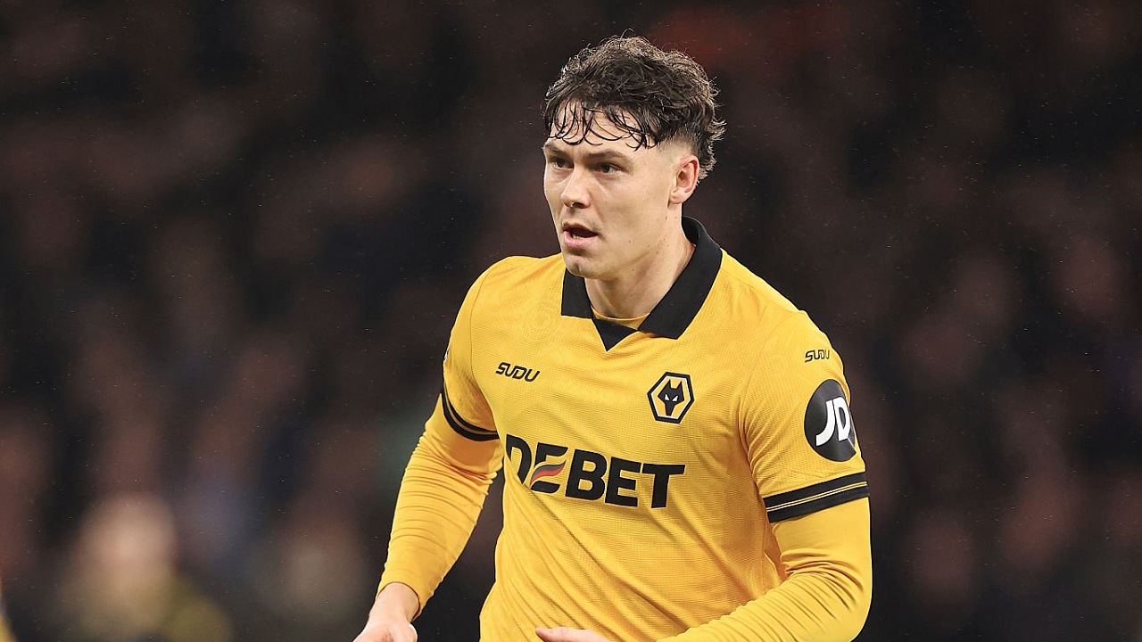 Striker Wolves, Jorgen Strand Larsen, masuk radar West Ham