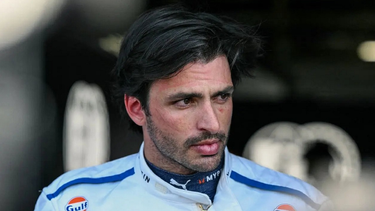 Carlos Sainz Jr senang bisa jalani musim perdana yang sulit bersama Williams.