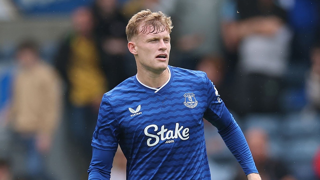 Bek andalan David Moyes, Jarrad Branthwaite