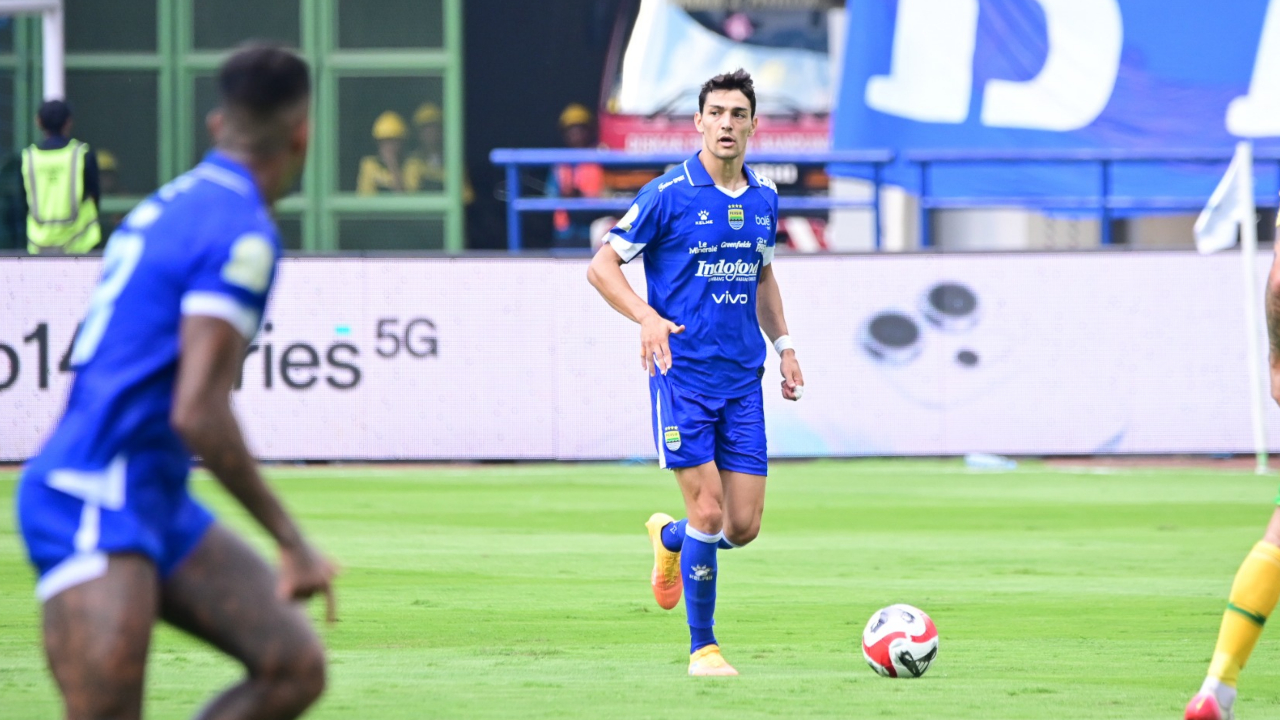 Bek Persib, Federico Barba
