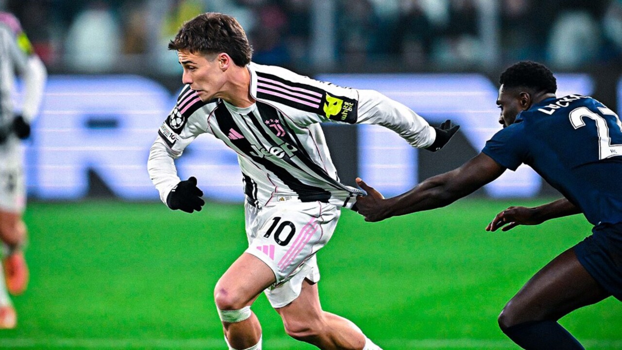 Kenan Yildiz mengajukan dua syarat kepada Juventus jika klub ingin memperpanjang masa kerjanya di Allianz Stadium / via Getty Images