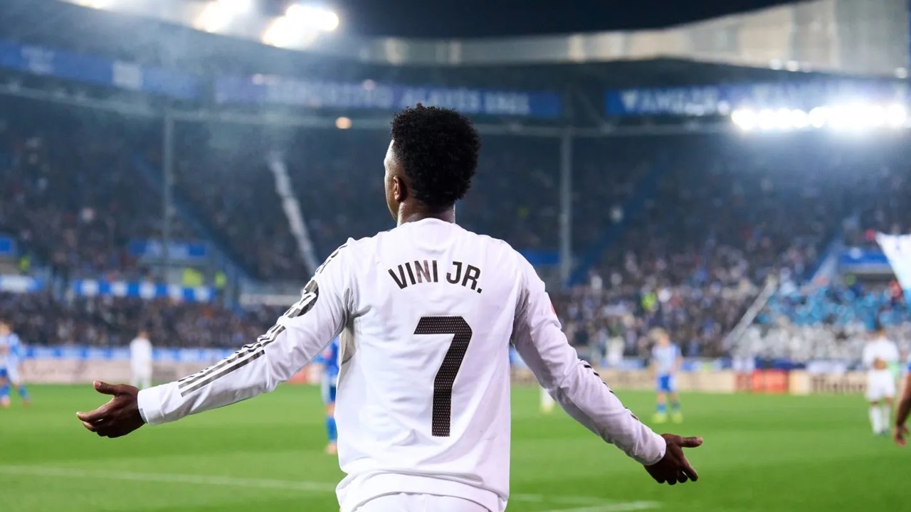 Santi Canizares Bahas Mengenai Situasi Kontrak Vinicius dan Real Madrid