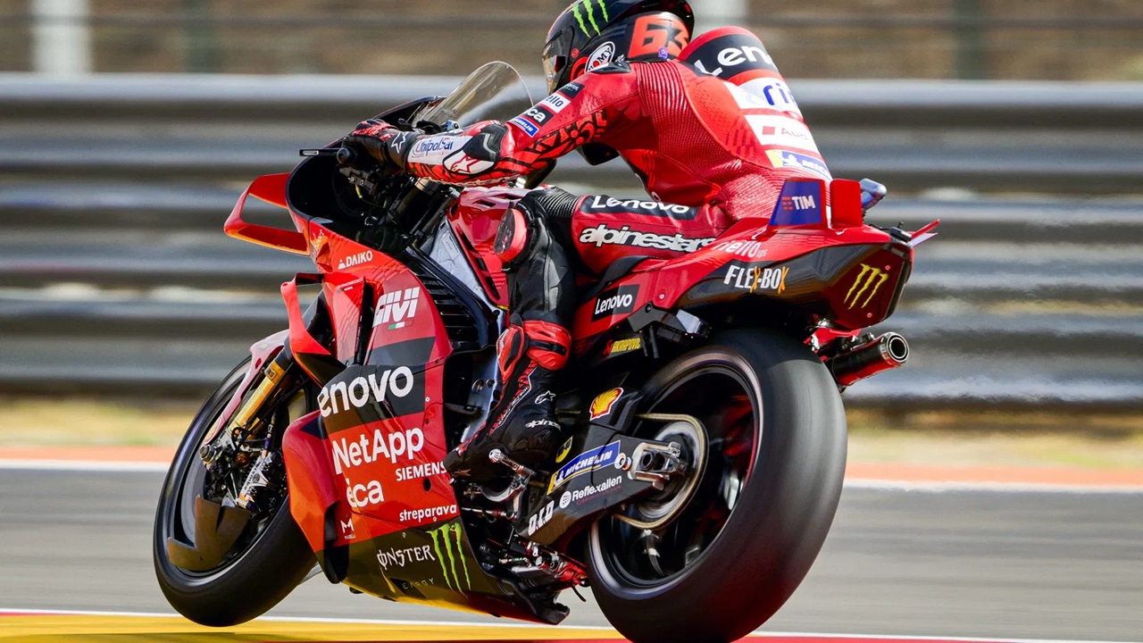 Perangkat ride height pada motor Desmosedici GP25 Francesco Bagnaia