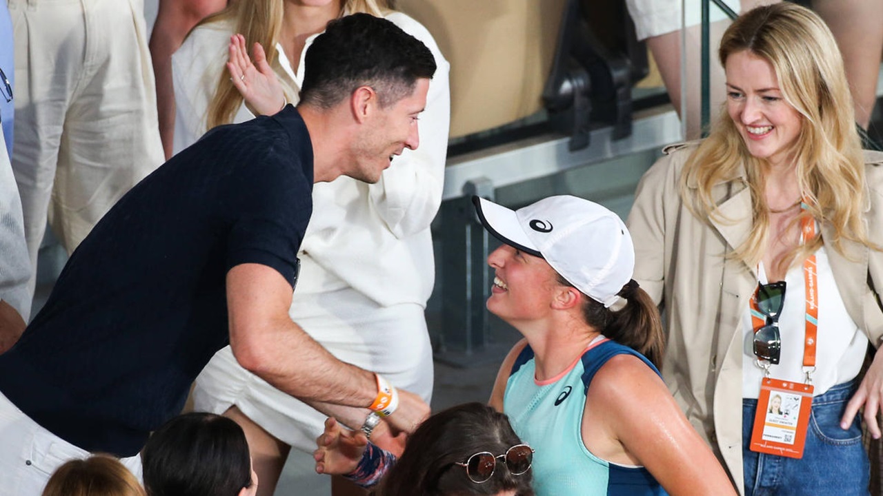 Hal Yang Robert Lewandowski Sadari Saat Saksikan Iga Swiatek Di Paris 2022