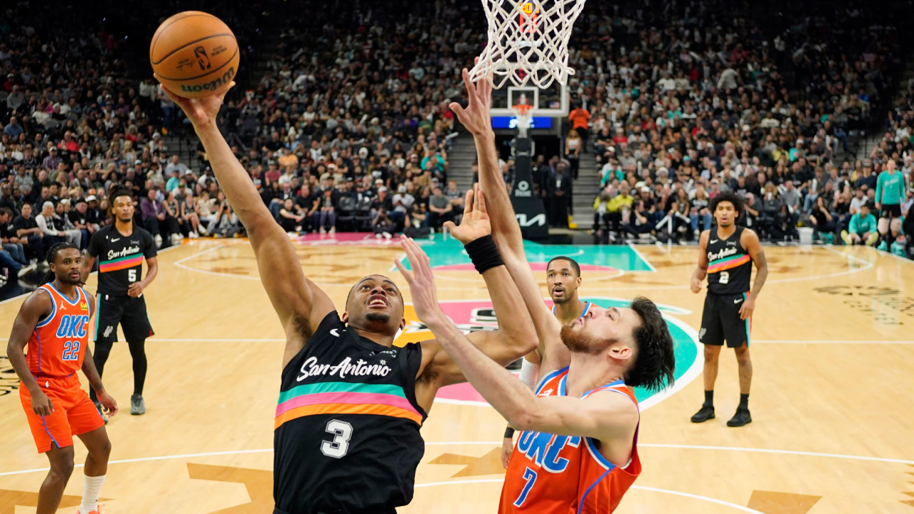 Hasil NBA: San Antonio Spurs Percundangi Oklahoma City Thunder 130-110