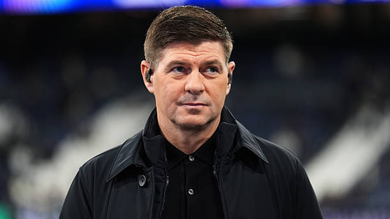 Peran Apa Pun, Steven Gerrard Tegaskan Kesediaan Membantu Liverpool