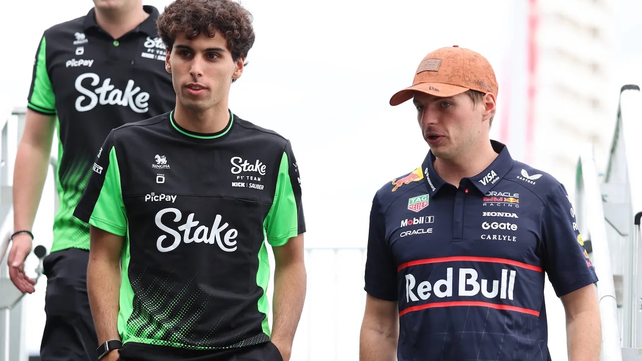 Bukan Sekadar Rival, Ini Hubungan Dekat Gabriel Bortoleto dan Verstappen
