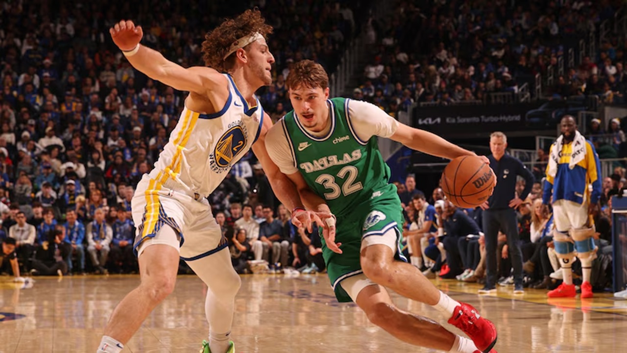 Warriors Kembali Menang setelah Kalahkan Mavericks