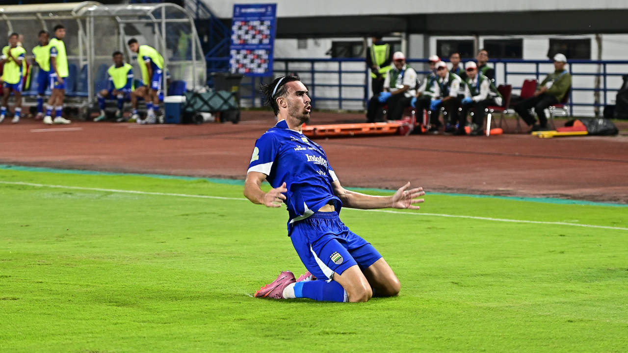 Persib kalahkan PSM 1-0 lewat gol Andrew Jung