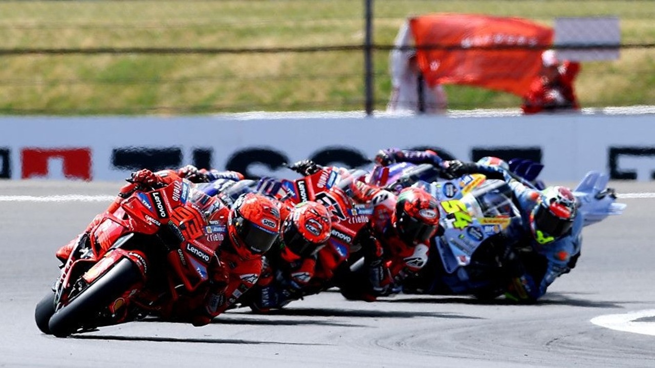 Ranking 10 Rider Terbaik MotoGP 2025: Pecco Terpukul, Marquez Dominan