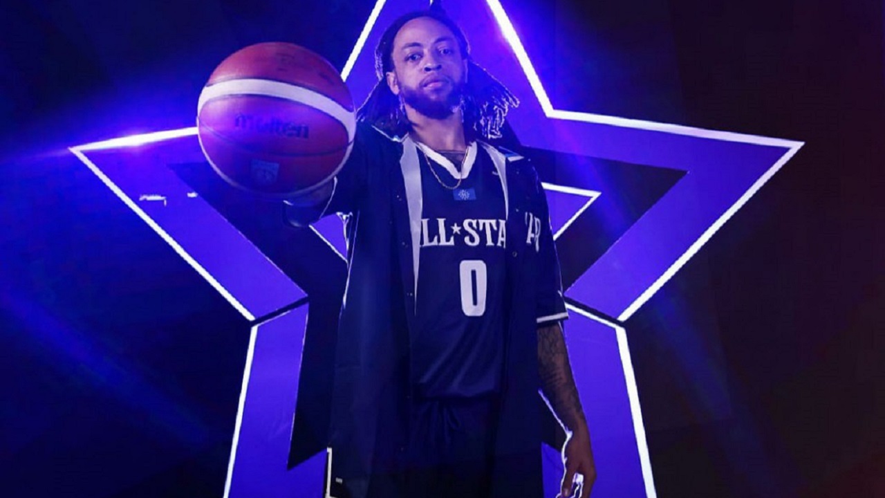 Bogor Hornbills dapatkan jasa Stephaun Branch.