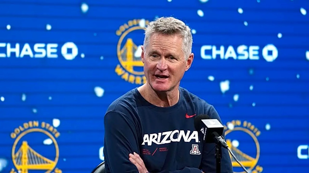 Steve Kerr Tak Terbiasa Lihat Klay Thompson di Tim Lain