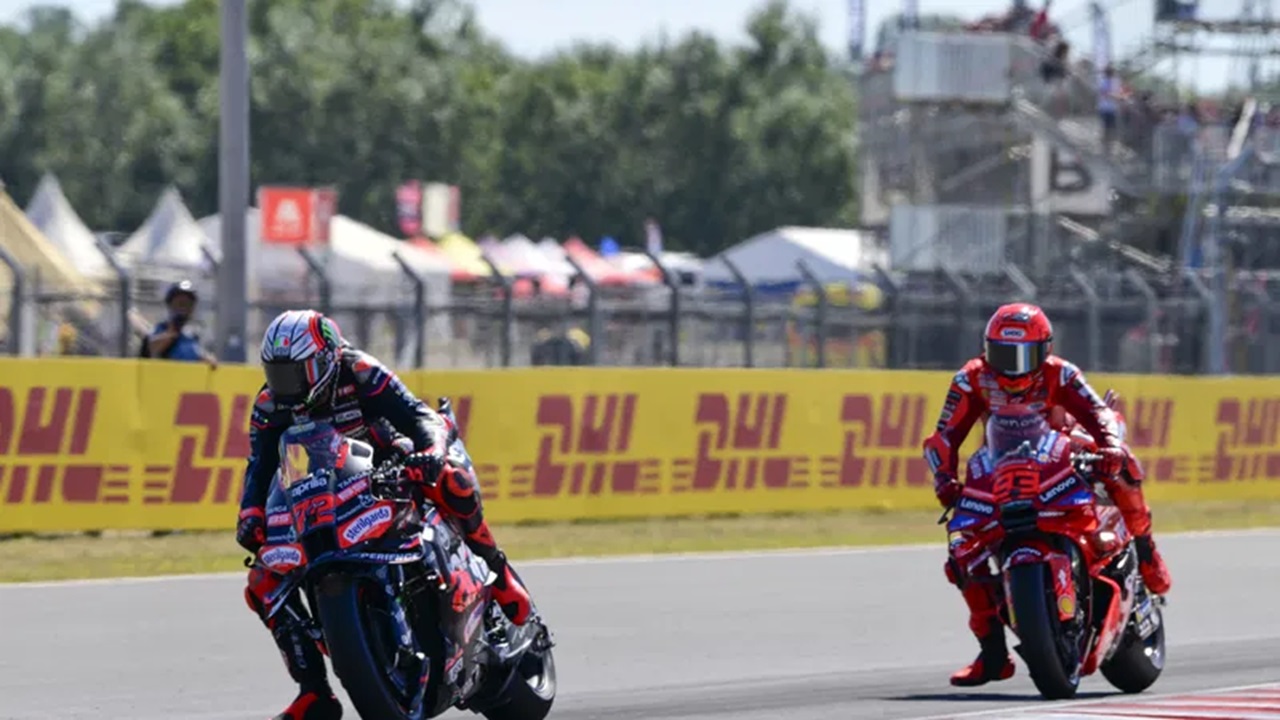 Carlo Pernat Percaya Aprilia Miliki Motor Lebih Baik Ketimbang Ducati