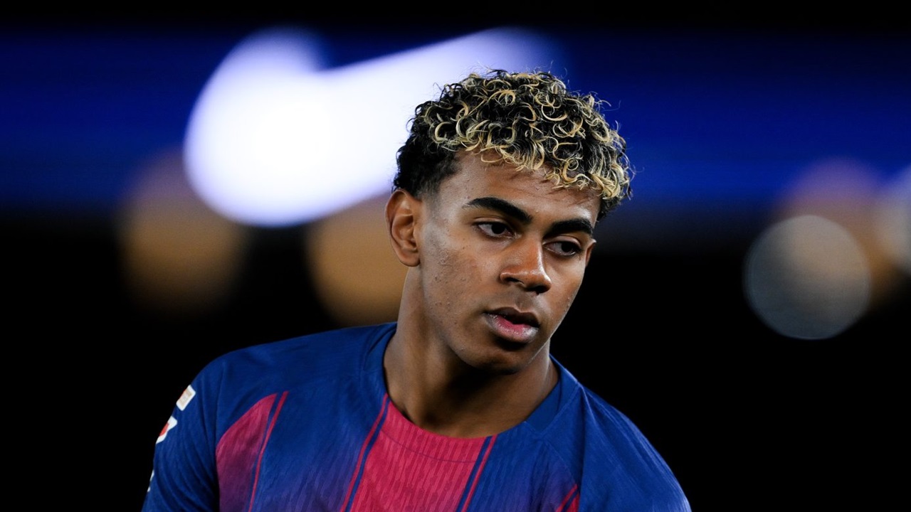 Lamine Yamal Diakui Penyerang Tengah Terbaik di Globe Soccer Awards 2025