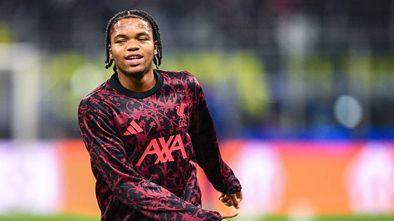 Rio Ngumoha Minim Menit Bermain di Liverpool, Arne Slot Beri Penjelasan