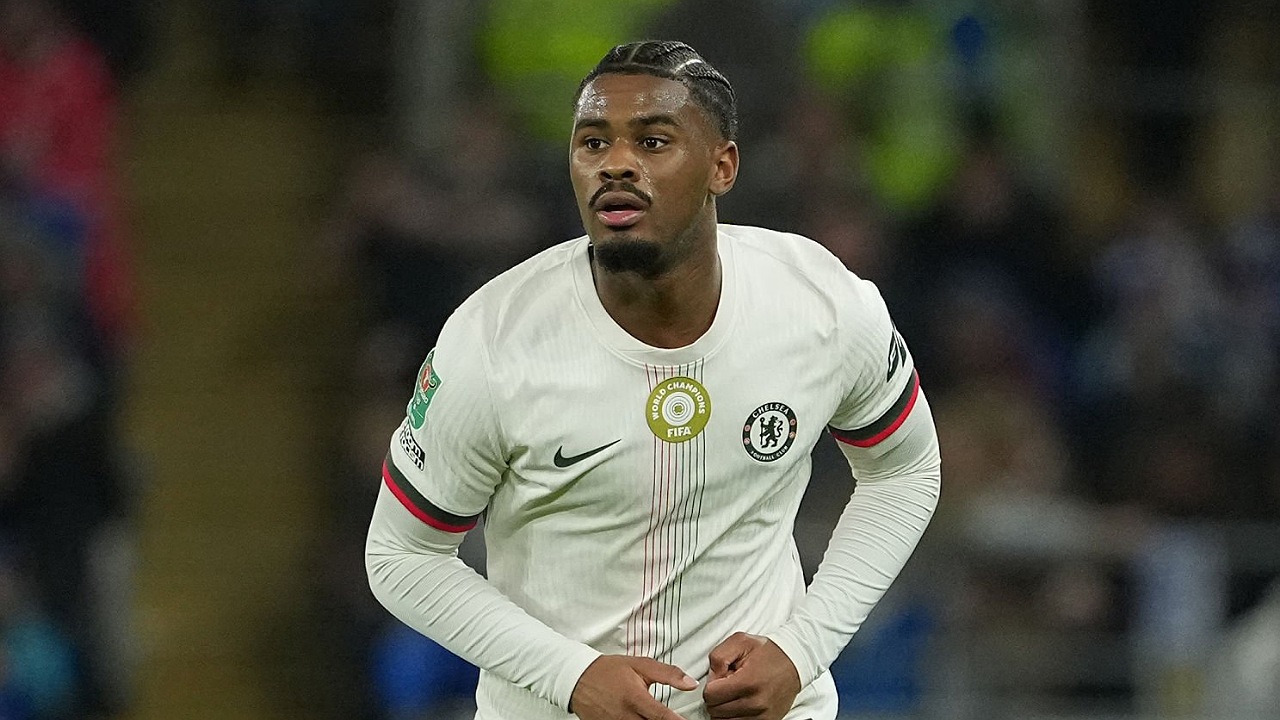 Jorrel Hato bergabung dengan Chelsea dari Ajax