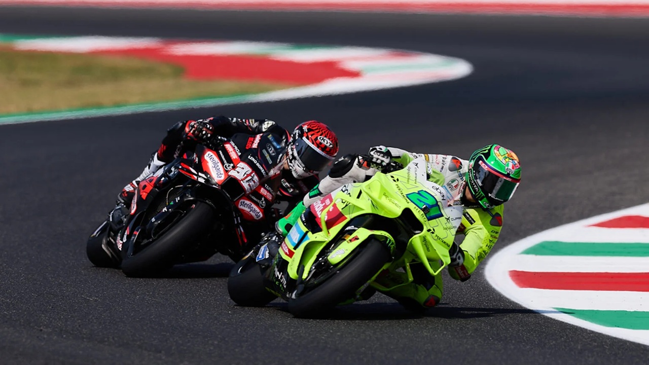 Franco Morbidelli (VR46) vs Lorenzo Savadori (Aprilia)