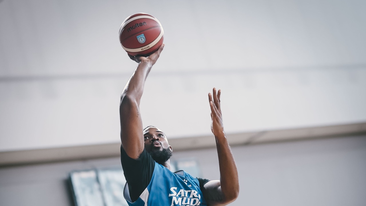 Chad Brown Siap Bekerja Keras Bantu Satria Muda