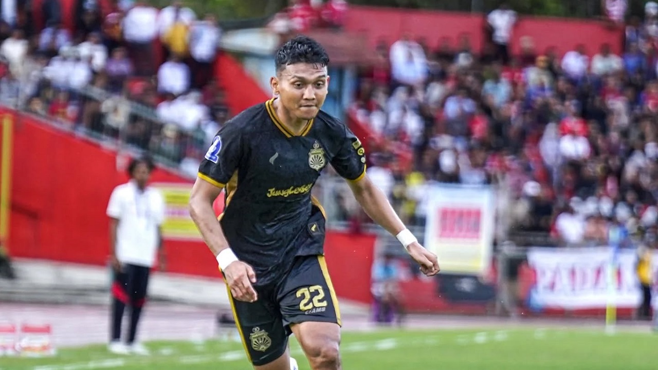 Penyerang Bhayangkara FC, Dendy Sulistyawan