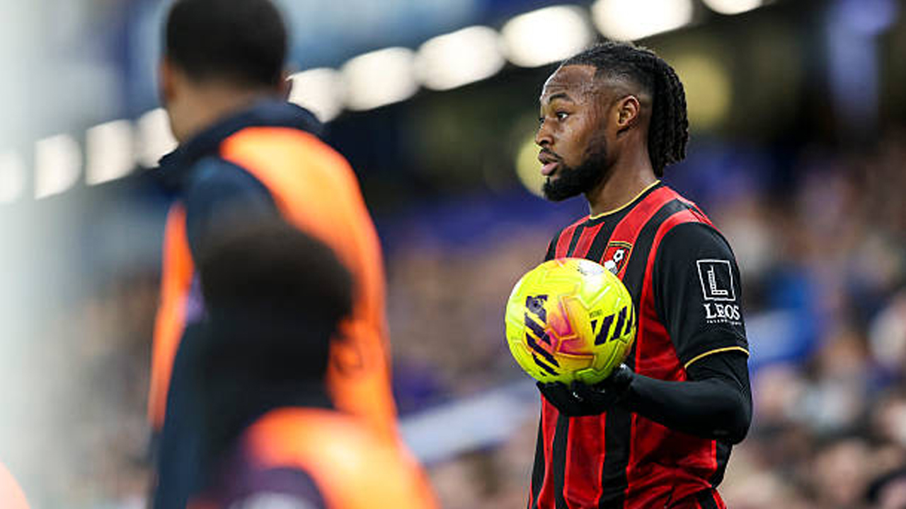 Pep Guardiola Buka Suara Soal Isu Antoine Semenyo ke Manchester City