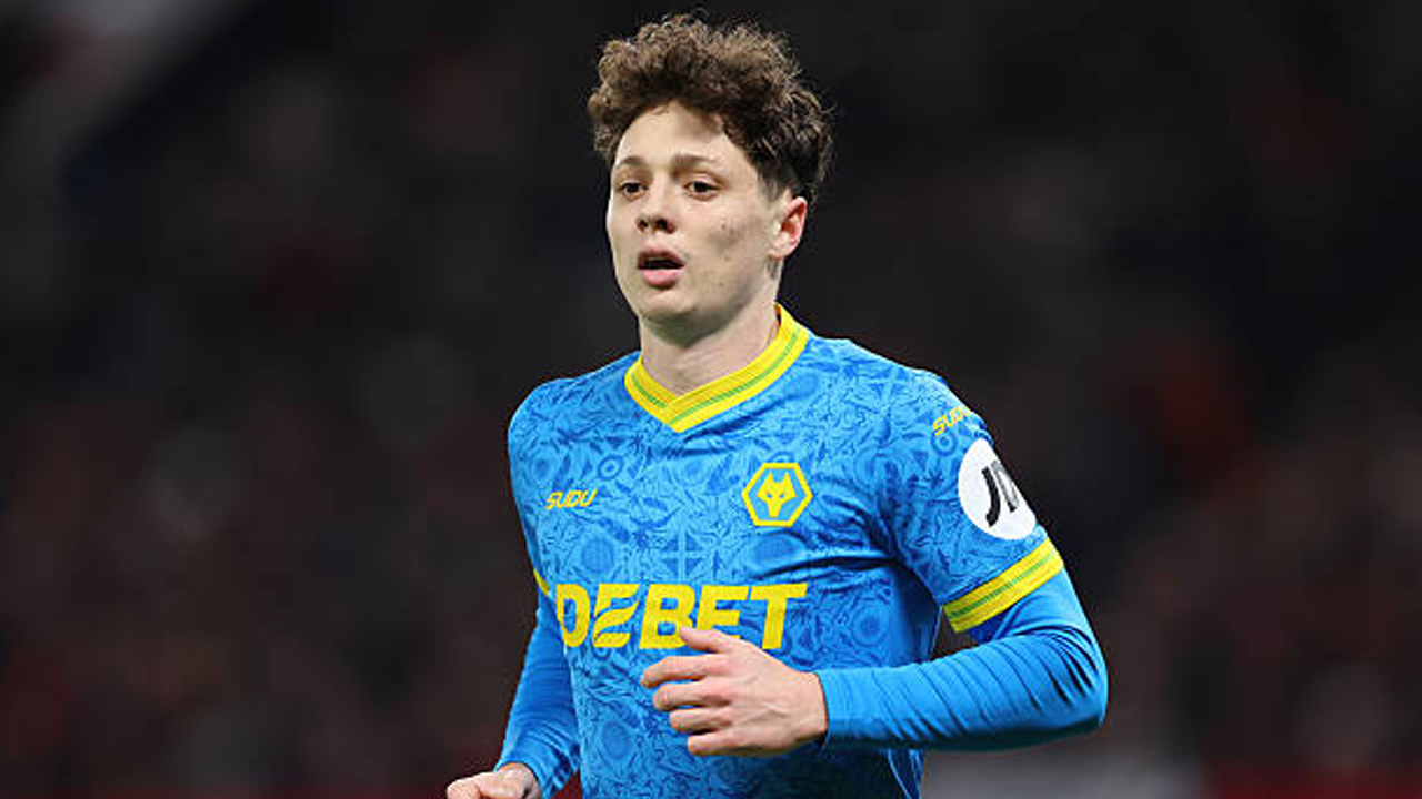 Ladislav Krejci Optimistis Wolves Lanjutkan Fondasi Hasil Imbang Lawan MU