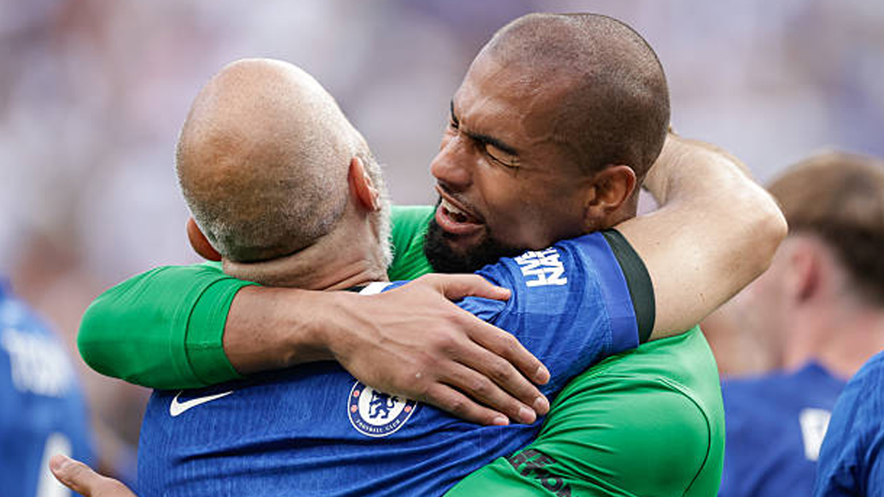 Robert Sanchez Kirim Pesan Haru untuk Enzo Maresca dan Staf Chelsea