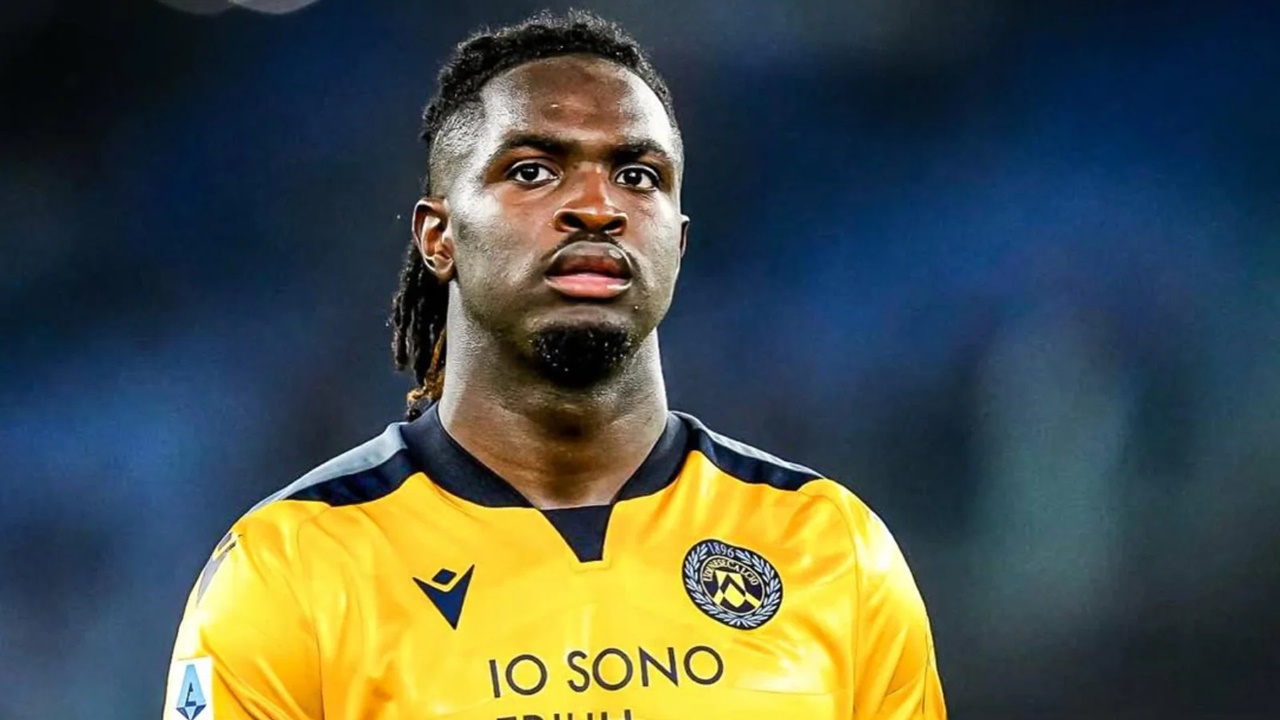 Defender incaran Tottenham