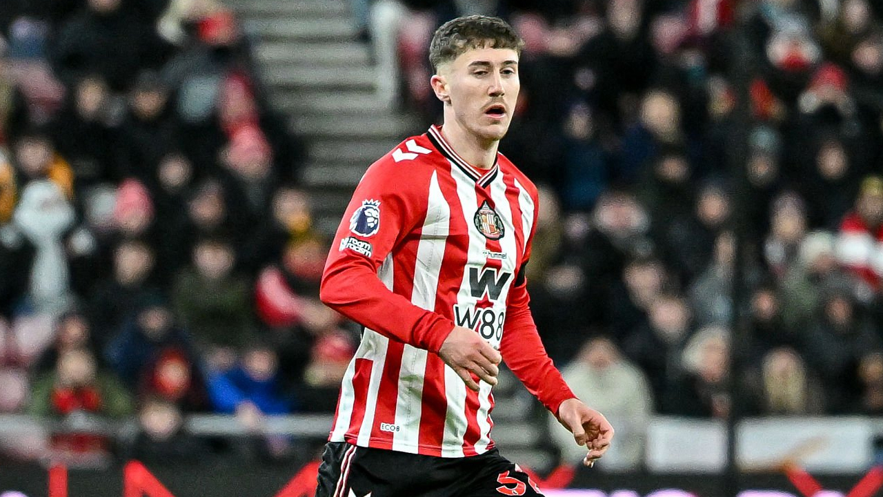 Trai Hume Tegaskan Kekuatan Kandang Sunderland Berkat Dukungan Fans