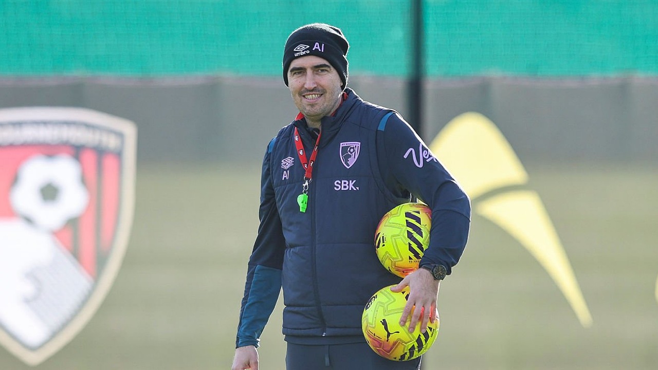 Manajer Bournemouth, Andoni Iraola