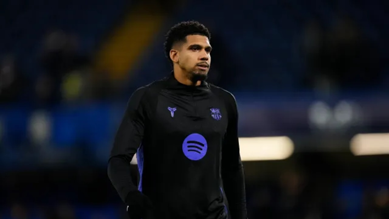 Hansi Flick Konfirmasi Ronald Araujo Kembali ke Skuad