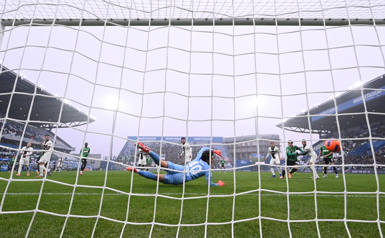 Hasil Imbang Sassuolo vs Parma di Derby Emilia-Romagna - sumber: (footballitalia)