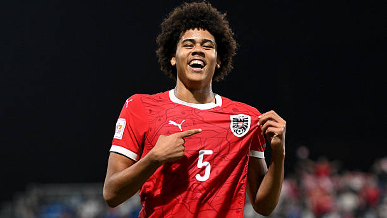 Incar Bek Tengah 17 Tahun dari Austria Vienna, Liverpool Buka Pembicaraan