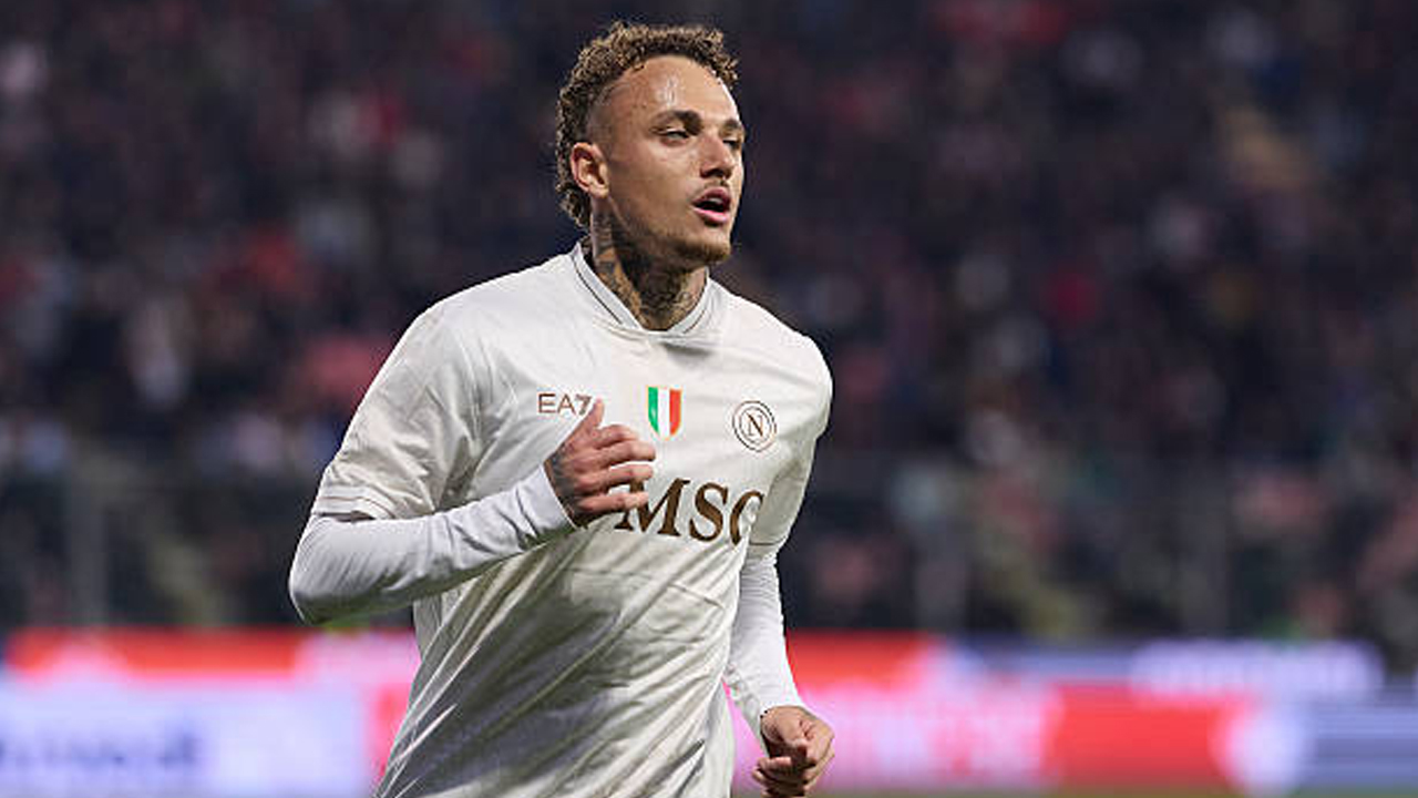 Napoli Masih Minati Kobbie Mainoo, Penjualan Noa Lang Jadi Kunci