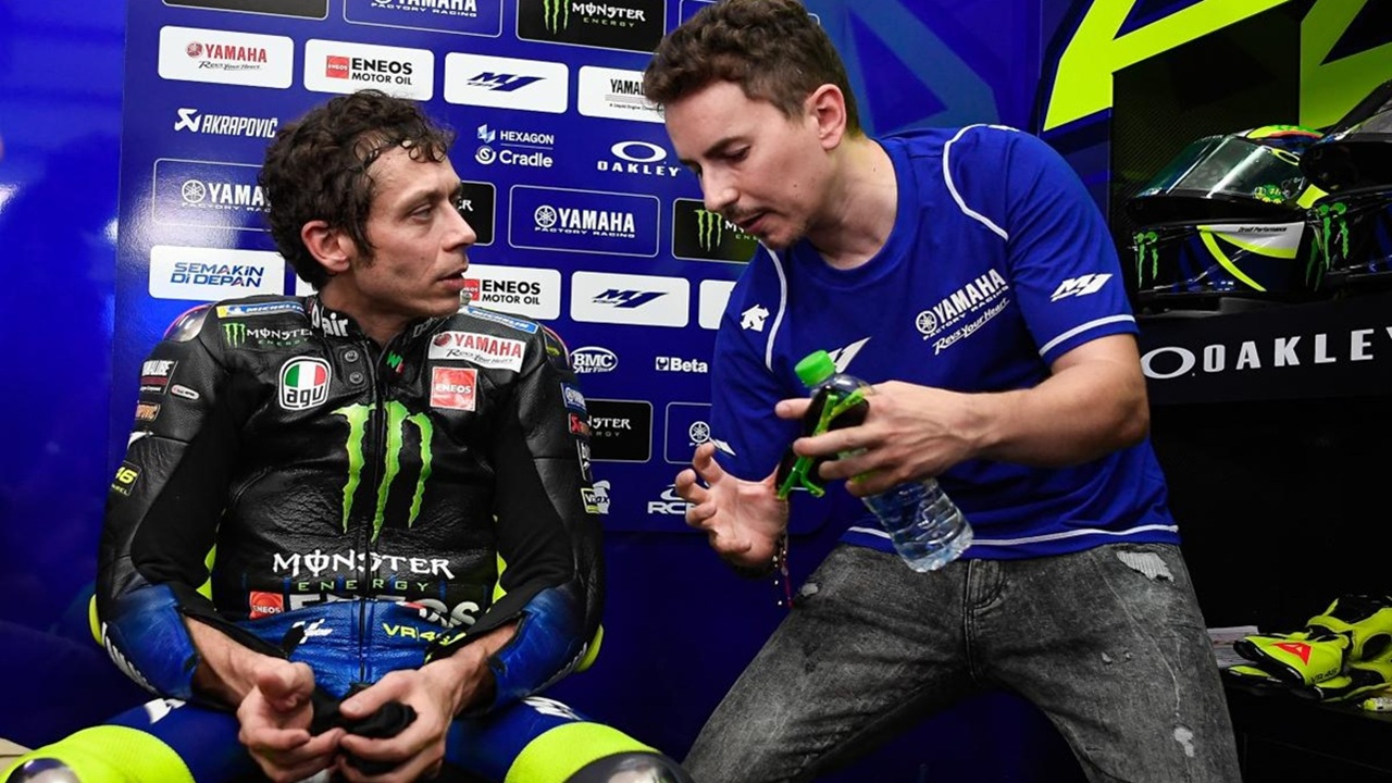 Valentino Rossi dan Jorge Lorenzo