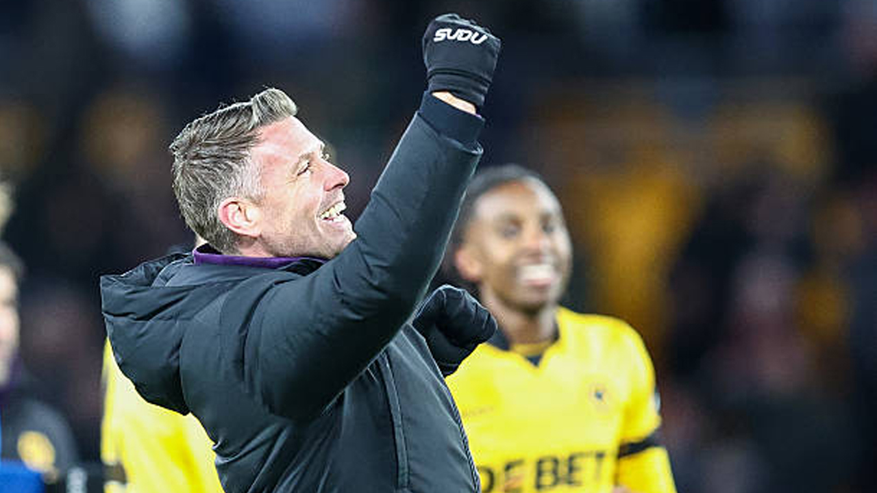 Buah Kerja Keras Wolves, Rob Edwards Puas dengan Kemenangan Atas West Ham