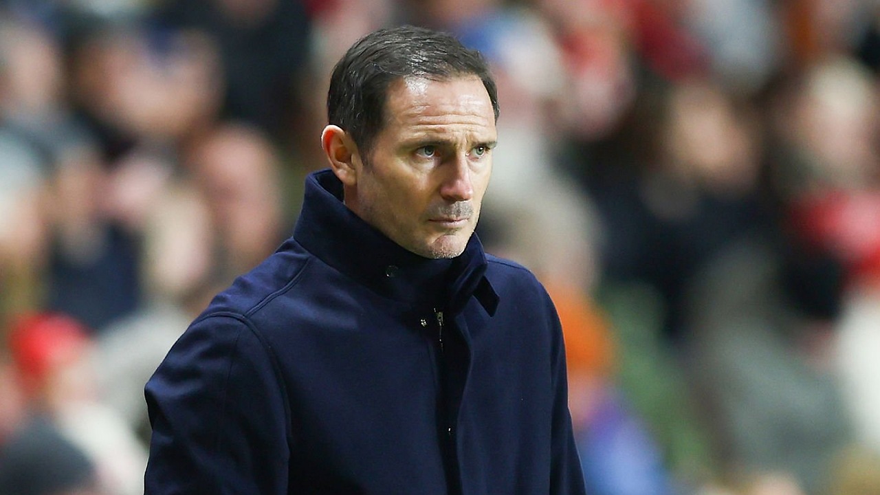 Frank Lampard pernah dua kali memimpin Chelsea