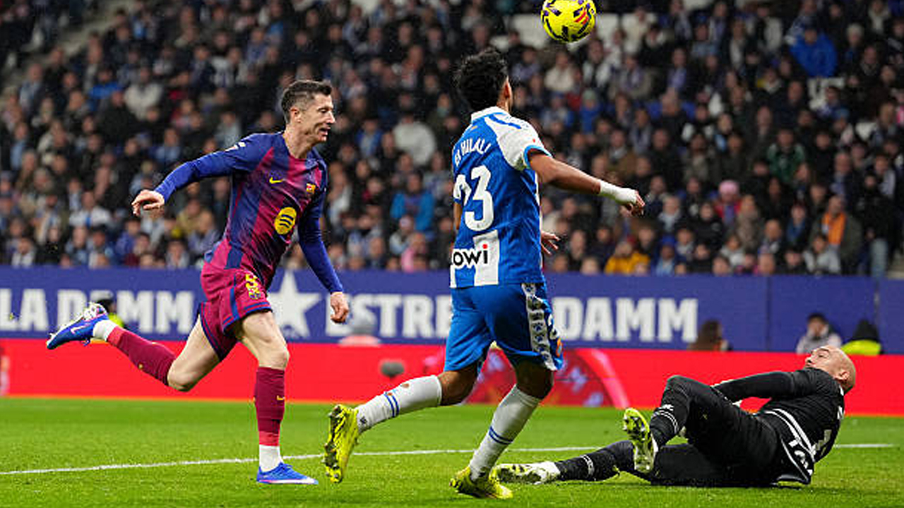 Hasil Pertandingan La Liga Spanyol: Espanyol 0-2 Barcelona