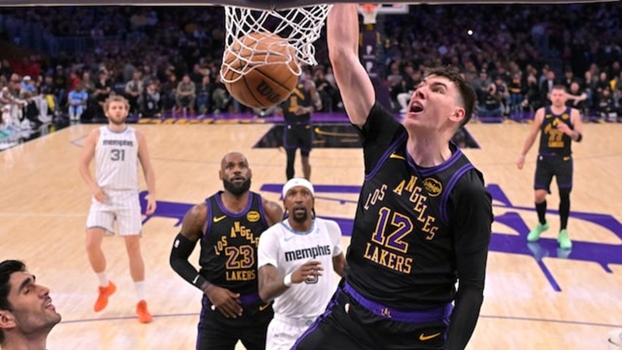 Jake LaRavia Tetap Percaya pada Jump Shot Meskipun Mengalami Kesulitan