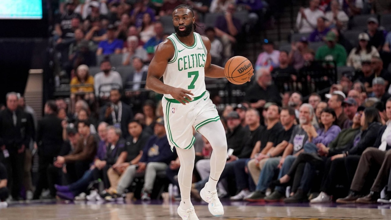 Jaylen Brown puas bisa cetak 50 poin saat lawan Clippers.