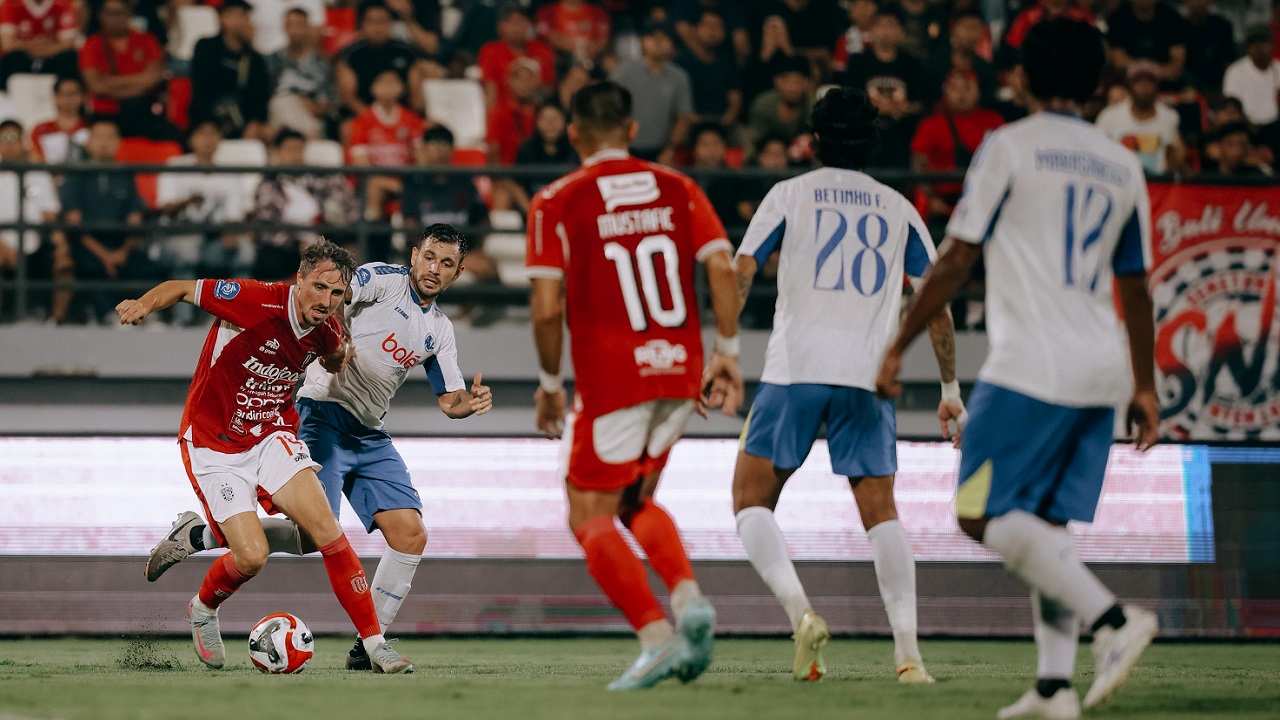 Gelandang Bali United, Tim Receveur di laga kontra Arema FC