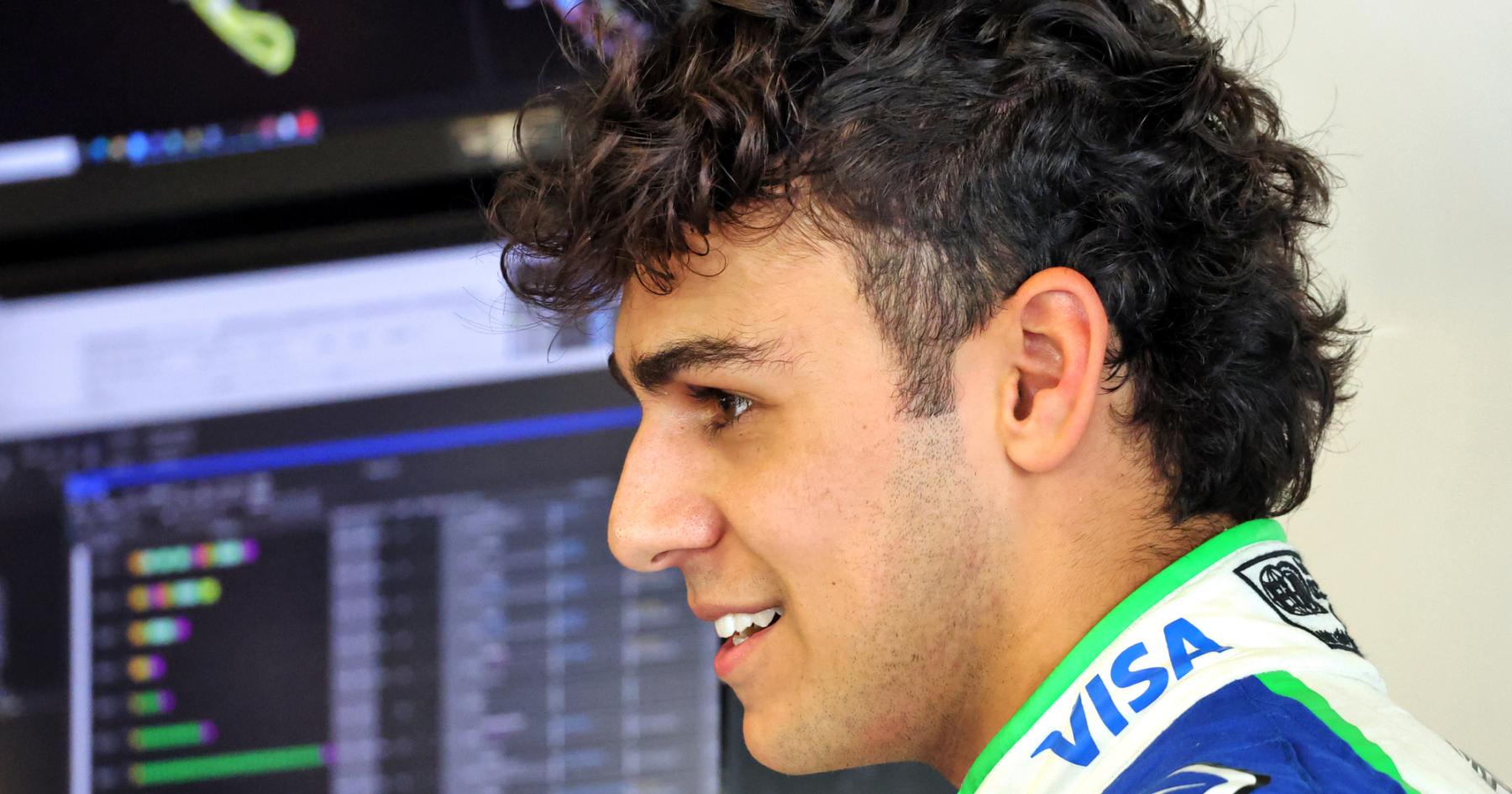 Arvid Lindblad: Debut F1 dengan Kemampuan Adaptasi Cepat - sumber: (racingnews365)