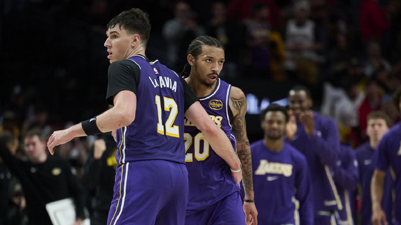 Jake LaRavia Manfaatkan Absennya Austin Reaves