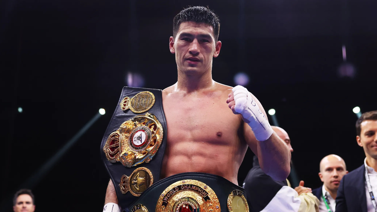 Laga comeback ini diproyeksikan menjadi pertarungan pemanasan sebelum Dmitry Bivol menghadapi duel besar pada paruh kedua 2026. (Foto: Fight TV)