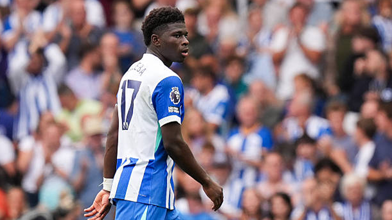 Meski Performa Naik Turun, Carlos Baleba Tetap Jadi Target Klub Big Six