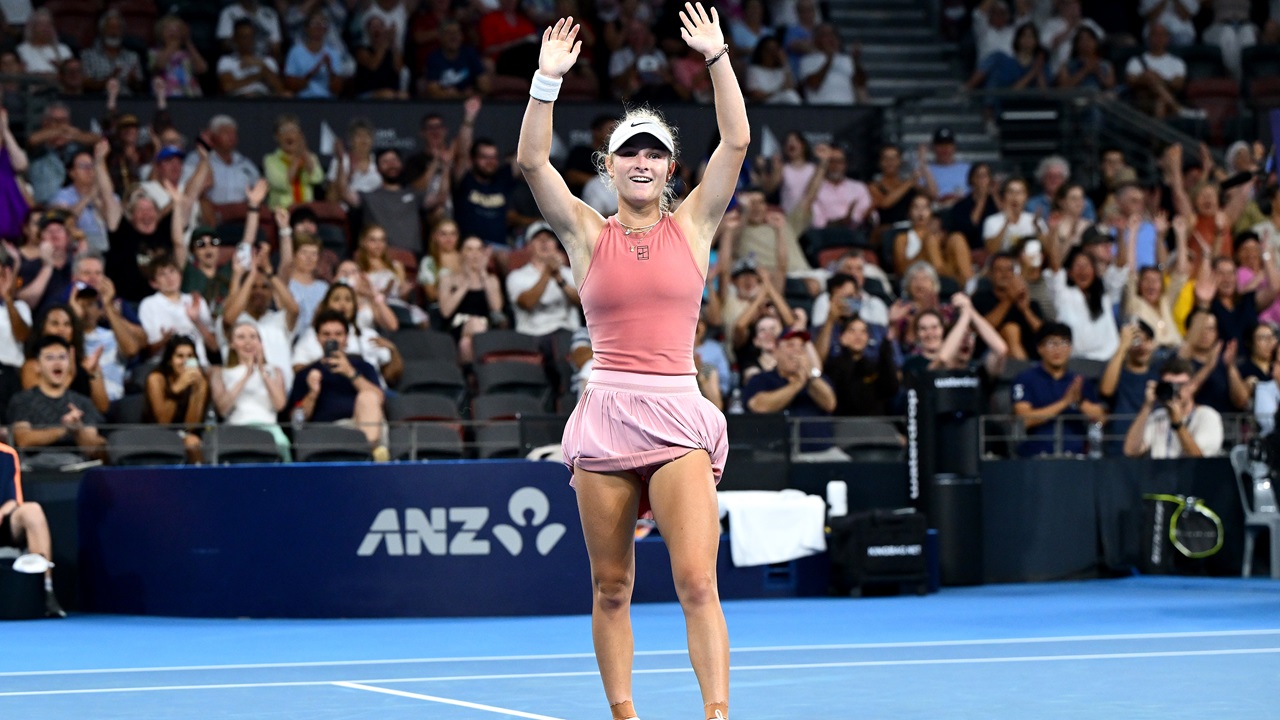 Usia Tak Halangi Emerson Jones Untuk Karamkan Veteran Di Brisbane